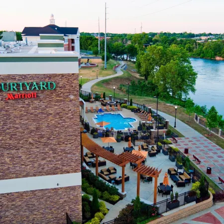 Courtyard Columbus Phenix City/Riverfront