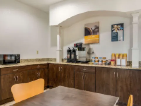 Motel 6 Canton, GA Hotels in Canton