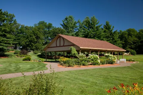 골드무어 인 & 리조트