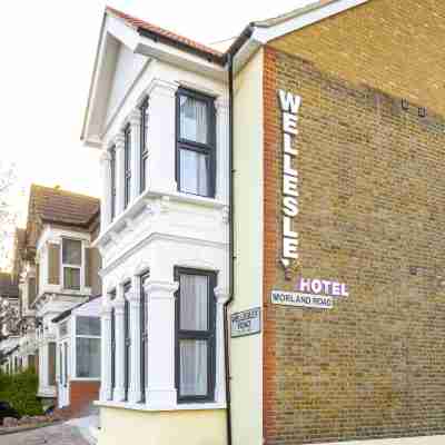 Wellesley Hotel Hotel Exterior