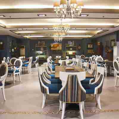 The Pepperland Hotel Dining/Meeting Rooms