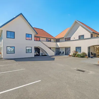 Bella Vista Gisborne Hotels near Gisborne Airport
