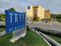 Tryp by Wyndham Manaus - parking