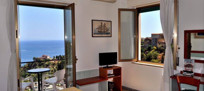 Hotel Condor Hotels in Taormina