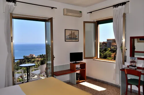 Hotel Condor Hotel di Castelmola