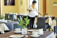 Artemisia Resort - breakfast