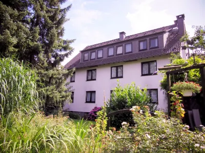 Hotel Zur Flora Hotels in Stadtbezirke IX