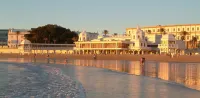 Planeta Cadiz Hostel Hotels near Playa Victoria