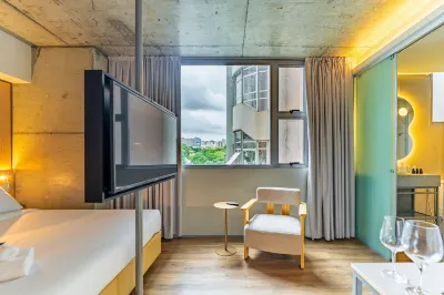 Linked Batel by Xtay Hotels near Iberico Restaurante E Cafe