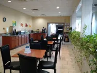 Quality Inn & Suites Conference Center Thomasville - Bữa sáng