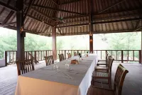 Royal Regantris Villa Karang - parcheggio