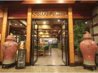Raya Grand Hotel Hotels near Saveone Market