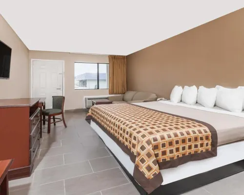 Deluxe Inn Denton Hotels in Denton