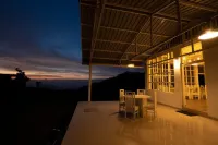Himalayan Camps and Resort فنادق في Tehri Garhwal