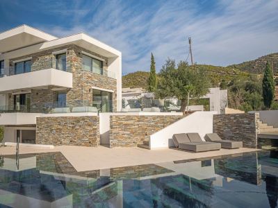 Elia Cove Luxury Villas & Residences
