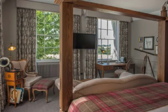 De Vere Wokefield Estate