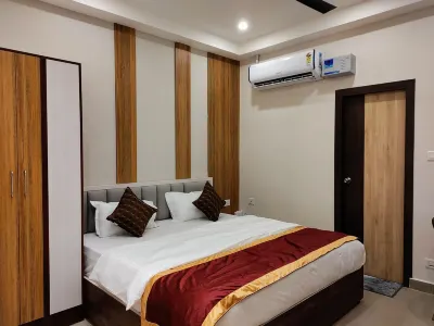 皇家客房和宴會廳 鄰近Ambedkar Park (ambedkar nagar shivpura Banthara 226401)的酒店