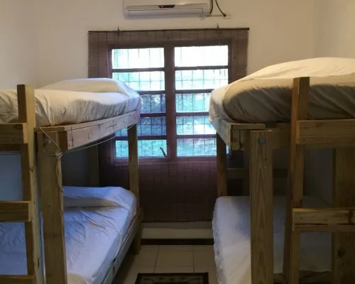 Vicky's Keys - Hostel Hotels in Sint Maarten