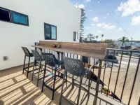 Rise Suites Oceanside - Homestays