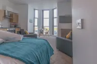Five Way Apartments Hotels in Goodrington