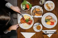 アベラ スイーツ & アパートメンツ バイ アーテリー ホテルズ - 朝食