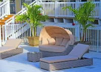 Dolphin Point Villas Hotels in Key Largo