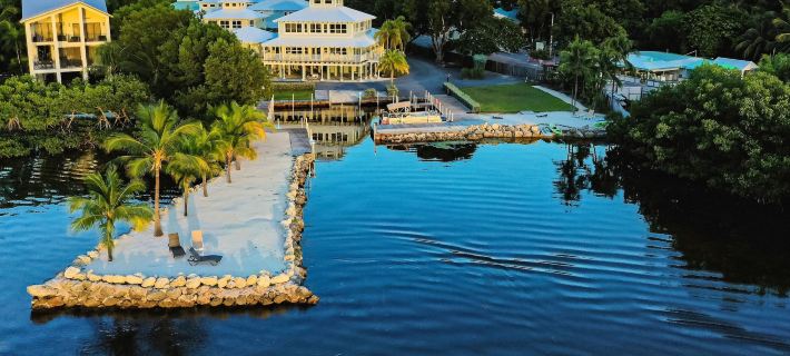 Dolphin Point Villas Hotele w: Monroe County