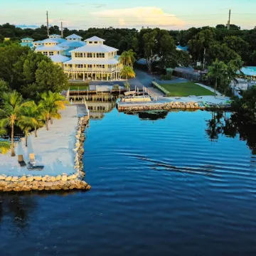 Dolphin Point Villas