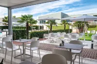 Domino Suite Hotel & Residence