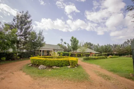 Engo Airport Resort Kitale Отели в г. Эндбесс