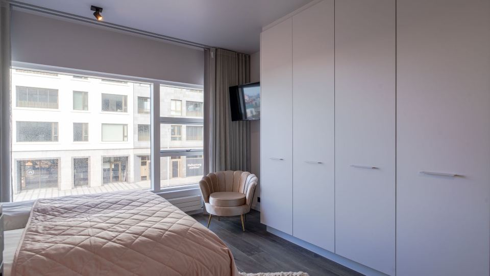 Ocean Breeze Luxury Apartment