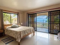 Ocean Vista Hotels in Au Cap