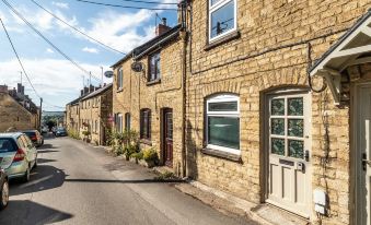 Cosy 3 Bedroom Cottage - Central Chipping Norton!