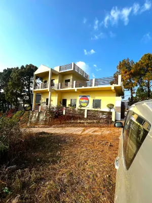 The Cloud Homestay Hotels in Nahan