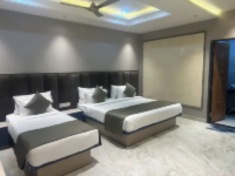 Pinky Hotel Hotels in Dausa