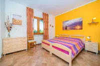 Apartment in Villa 2 to 4 Persons with Large Garden "stella"