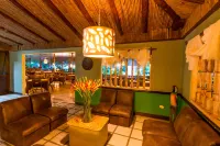 Ara Ambigua Lodge
