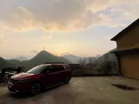 Chanh Homestay Lo Lo Chai Hotels in Lung Cu