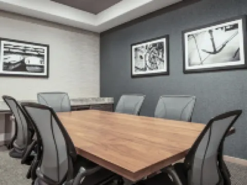 Beachfront Inn Hotels in Harbor