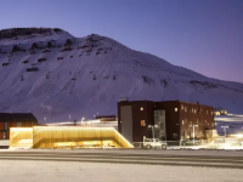 Svalbard Hotell | the Vault Hotels in Longyearbyen