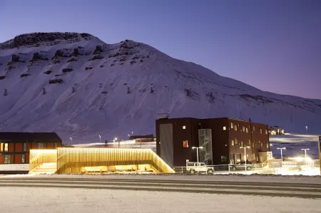Svalbard Hotell | the Vault Отели рядом с достопримечательностью «Лонгьир Харбор»