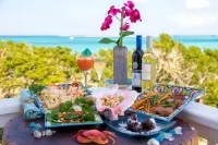 Gems at Paradise Beach Hotel - parking