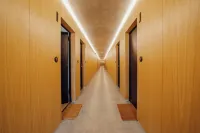 Amazing Pool Apartments by Vacationy Hotels in Mafamude