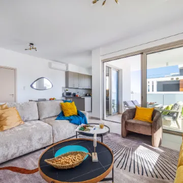 301 Mulberry Court- Contemporary with Large Terrace