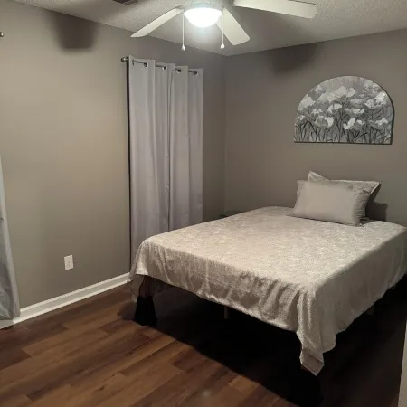 Charming 4-bedroom/2 bath house with AC and WiFi in lovely Hephzibah