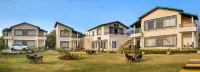 Maulik Retreat Hotels in Garjiya