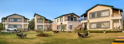 Maulik Retreat Hotels in Garjiya