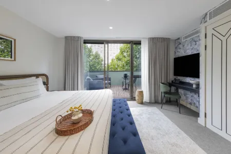 202 Elizabeth Отели рядом с достопримечательностью «Парк Хармони»