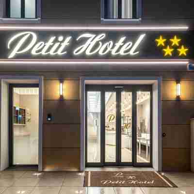 Petit Hotel Hotel Exterior