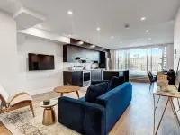 Burgundy Lofts - Marché Atwater Hotels near Des Rapides Park